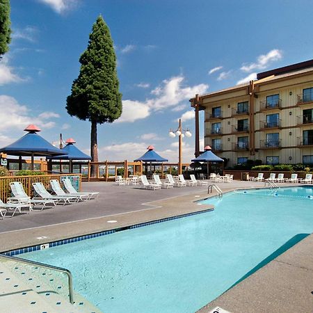 Holiday Inn Portland - Columbia Riverfront By Ihg Bagian luar foto