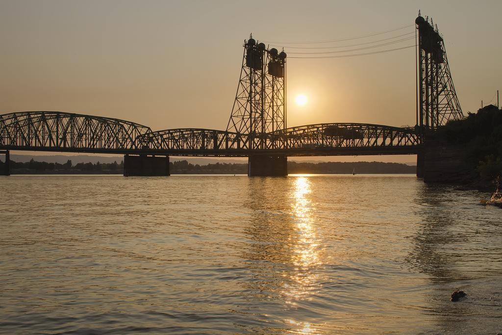 Holiday Inn Portland - Columbia Riverfront By Ihg Bagian luar foto